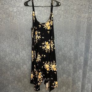 Torrid size 2 navy with yellow flowers dress